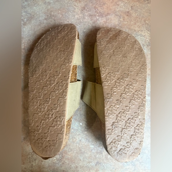 Mad Love Tan Kids Sandals - Picture 2 of 2